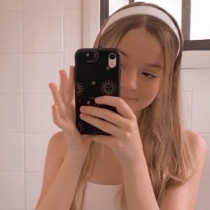 Meet your Posher, Bella